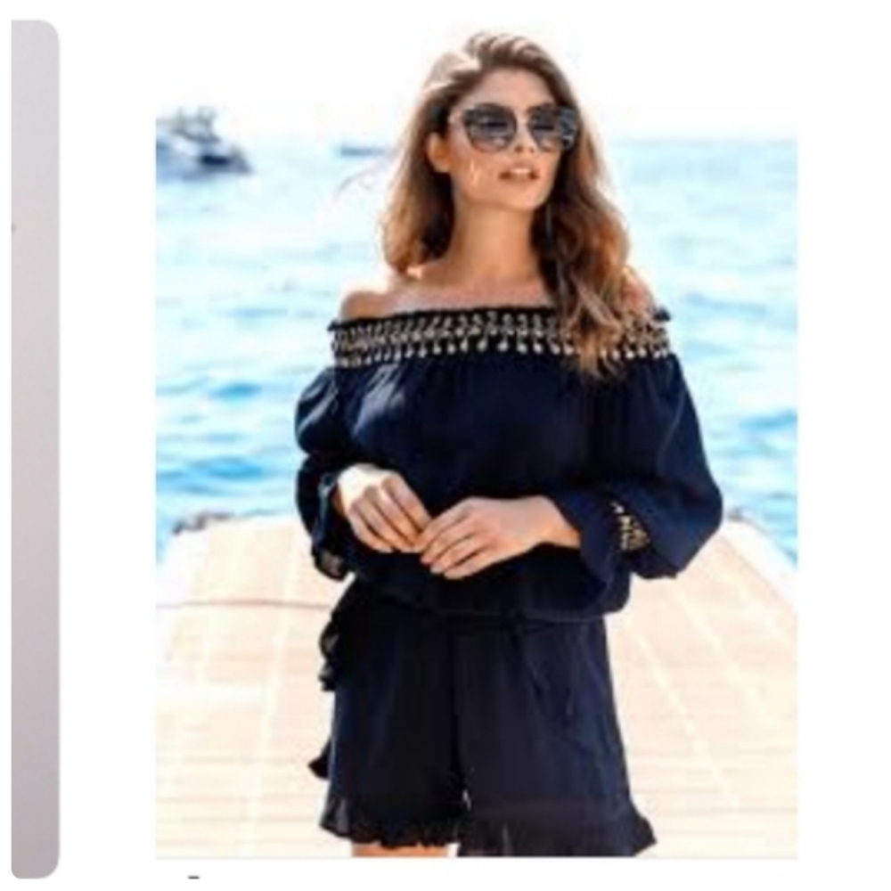 Soieblu Navy blue Embroidered Cold Shoulder Smocked short romper Size Medium ●●…
